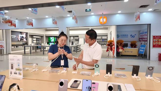 利津:電子產品銷售火爆 &ldquo;后高考經濟&rdquo;升溫