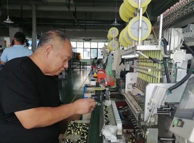 四川省電子學會專家一行赴綿陽經開區積家工業園電子廠調研